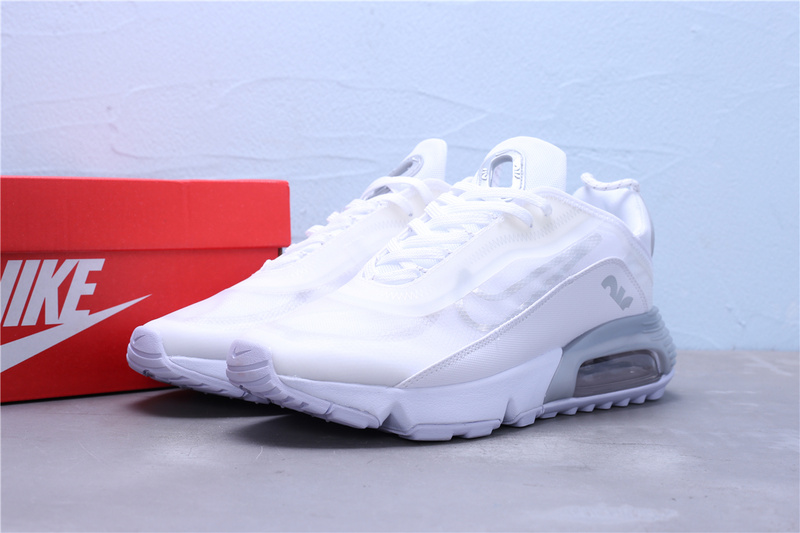 nike air max 2090 silver
