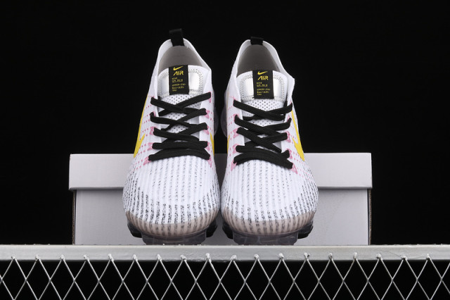 nike vapormax white dynamic yellow